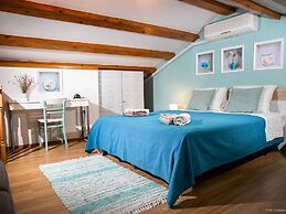 Adorable Holiday Home With Pool and Terrace