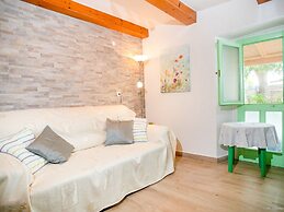 Adorable Holiday Home With Pool and Terrace