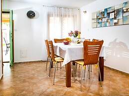 Adorable Holiday Home With Pool and Terrace