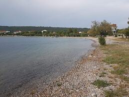 Homely Apartment in Sukošan near Sea