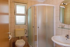 Spacious Apartment in Sukosan With Balcony