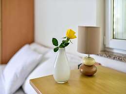 Spacious Apartment in Sukosan With Balcony