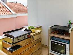 Spacious Apartment in Sukosan With Balcony