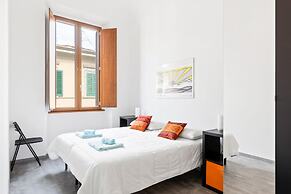 Piazza Alberti Apartment with Terrace