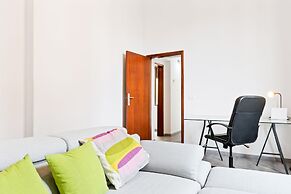 Piazza Alberti Apartment with Terrace