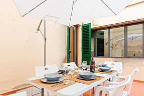Piazza Alberti Apartment with Terrace