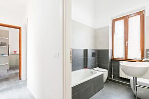 Piazza Alberti Apartment with Terrace