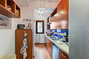 Fontana Vecchia Experience - Parking and Seaview