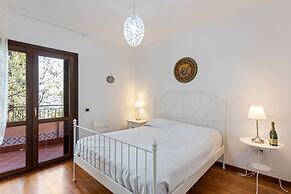 Fontana Vecchia Experience - Parking and Seaview