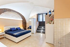 Cerami Studio Flat