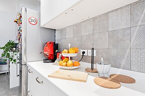 Luminoso Nuovalucello Apart- Giardino e Parcheggio privato