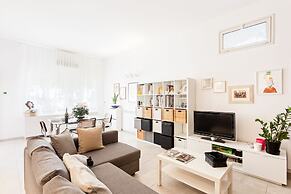 Luminoso Nuovalucello Apart- Giardino e Parcheggio privato