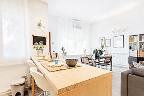 Luminoso Nuovalucello Apart- Giardino e Parcheggio privato