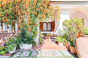 Luminoso Nuovalucello Apart- Giardino e Parcheggio privato