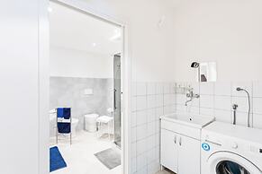 Luminoso Nuovalucello Apart- Giardino e Parcheggio privato