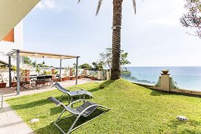 Penelope Seaview Apartment