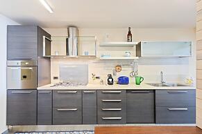 Penelope Seaview Apartment