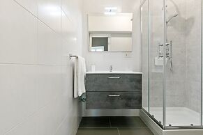 Stylish Flat Maqueda