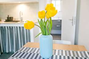 Stylish Flat Maqueda