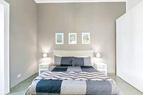 Stylish Flat Maqueda