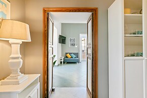 Stylish Flat Maqueda