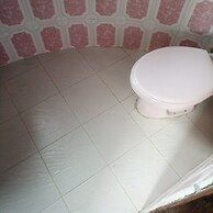 Mwaki-Mugi Hotel & Campsite