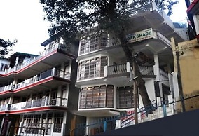 Oak Shade Hotel
