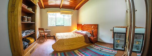 Yakumama Hostel y Restaurant