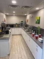 Quality Inn & Suites Evansville Downtown