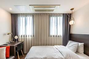 Hotel The Grang Jungmun