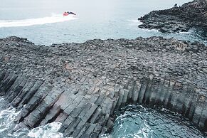 Hotel The Grang Jungmun