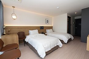 Hotel The Grang Jungmun