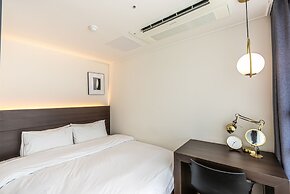 Hotel The Grang Jungmun