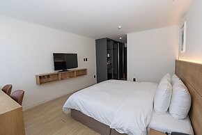 Hotel The Grang Jungmun