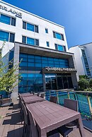 Hotel The Grang Jungmun