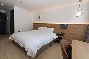 Hotel The Grang Jungmun