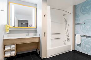 Tru by Hilton Dallas Downtown Market Center