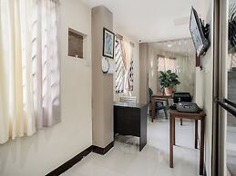 Super OYO 604 Chateau Cinco Dormitel - Hostel