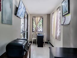 Super OYO 604 Chateau Cinco Dormitel - Hostel