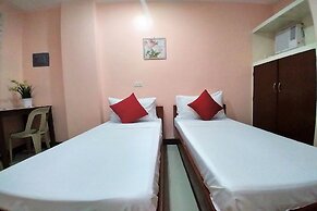 Super OYO 604 Chateau Cinco Dormitel - Hostel