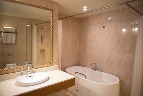 Ramada Hotels & Suites Seoul Namdaemun