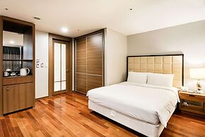 Ramada Hotels & Suites Seoul Namdaemun