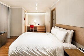 Ramada Hotels & Suites Seoul Namdaemun