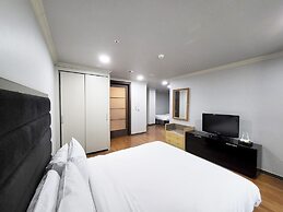 Ramada Hotels & Suites Seoul Namdaemun