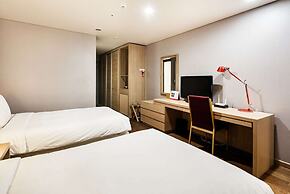 Ramada Hotels & Suites Seoul Namdaemun