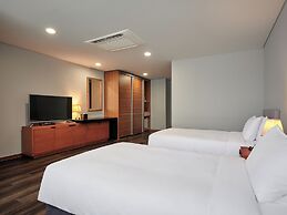 Ramada Hotels & Suites Seoul Namdaemun