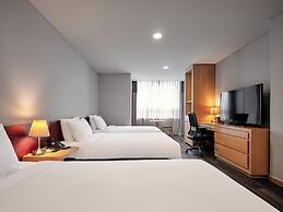 Ramada Hotels & Suites Seoul Namdaemun