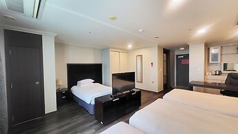 Ramada Hotels & Suites Seoul Namdaemun