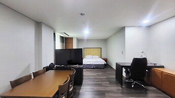 Ramada Hotels & Suites Seoul Namdaemun