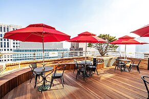 Ramada Hotels & Suites Seoul Namdaemun